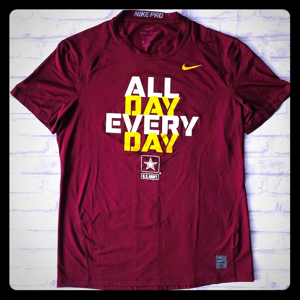 Nike pro fitted tee